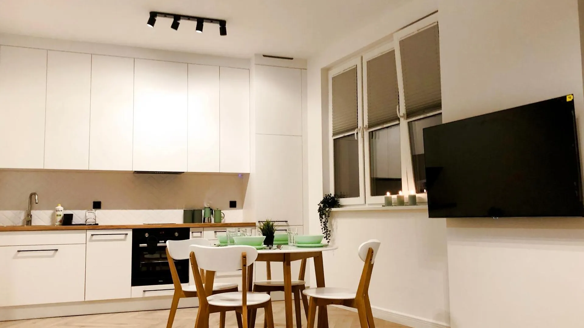 Apartament Przy Dworcu Old Town Danzig Apartment